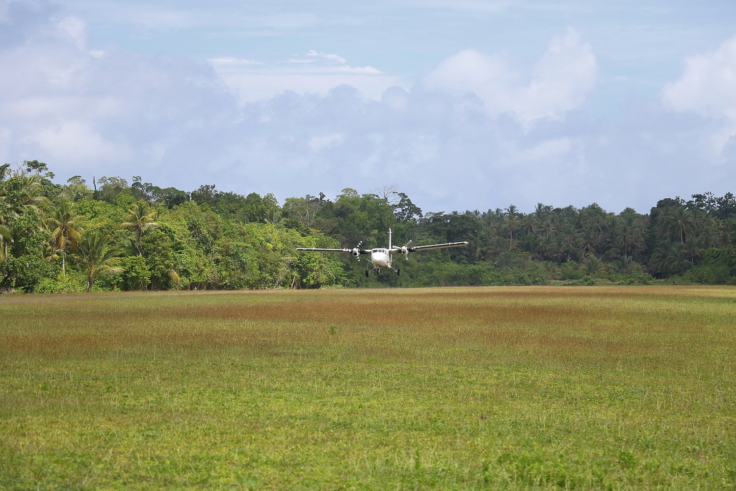 how to visit solomon islands